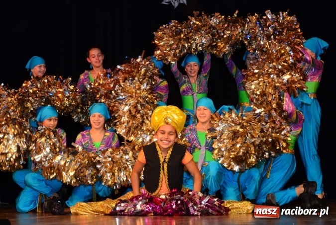 Zdjęcie w galerii na portalu naszraciborz.pl: Kochają to, co robią! Tancerze z Zawady Ks. zaprosili na koncert świąteczny  wiadomości z regionu