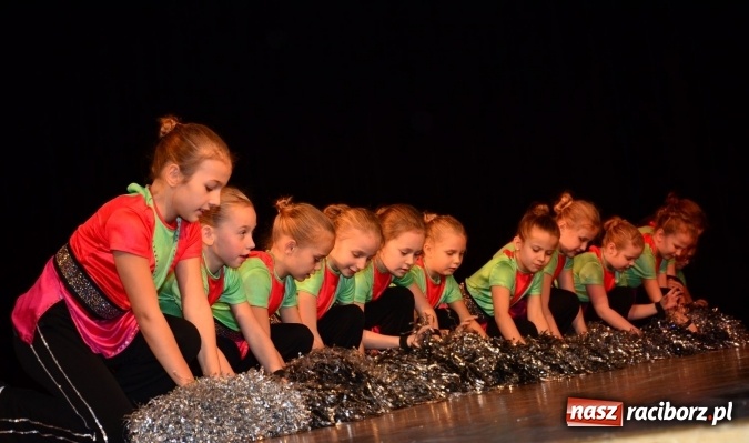 Zdjęcie w galerii na portalu naszraciborz.pl: Kochają to, co robią! Tancerze z Zawady Ks. zaprosili na koncert świąteczny  wiadomości z regionu