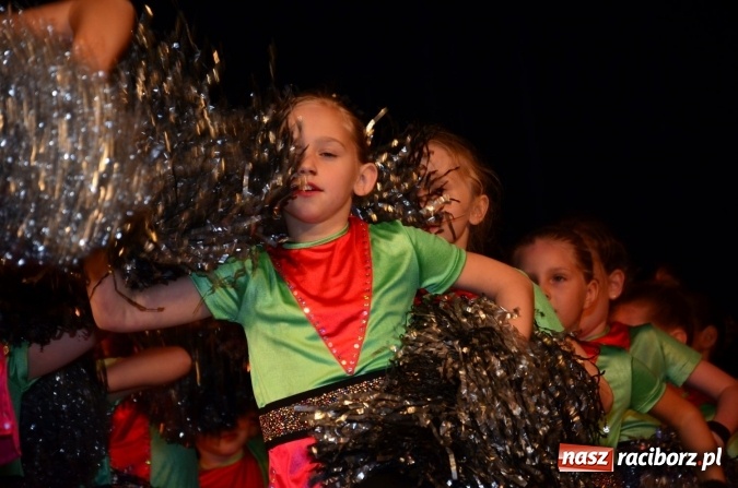 Zdjęcie w galerii na portalu naszraciborz.pl: Kochają to, co robią! Tancerze z Zawady Ks. zaprosili na koncert świąteczny  wiadomości z regionu