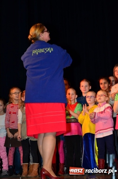 Zdjęcie w galerii na portalu naszraciborz.pl: Kochają to, co robią! Tancerze z Zawady Ks. zaprosili na koncert świąteczny  wiadomości z regionu