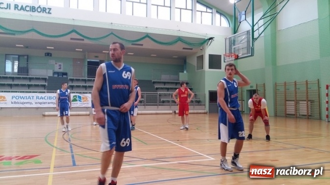 Zdjęcie w galerii na portalu naszraciborz.pl: Koszykarze rozegrali drugą kolejkę BBL wiadomości z regionu