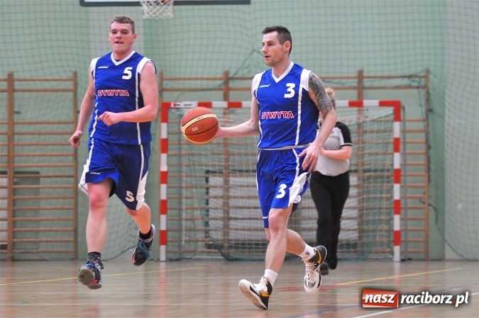 Zdjęcie w galerii na portalu naszraciborz.pl: Koszykarze rozegrali drugą kolejkę BBL wiadomości z regionu