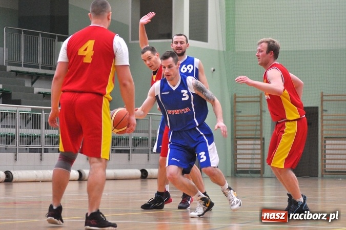 Zdjęcie w galerii na portalu naszraciborz.pl: Koszykarze rozegrali drugą kolejkę BBL wiadomości z regionu