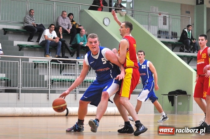 Zdjęcie w galerii na portalu naszraciborz.pl: Koszykarze rozegrali drugą kolejkę BBL wiadomości z regionu