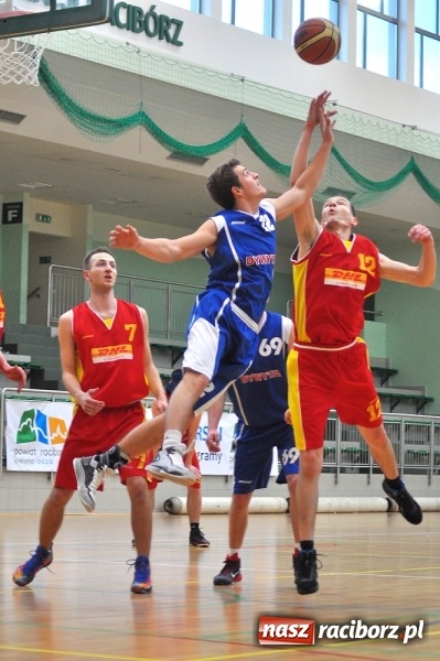 Zdjęcie w galerii na portalu naszraciborz.pl: Koszykarze rozegrali drugą kolejkę BBL wiadomości z regionu
