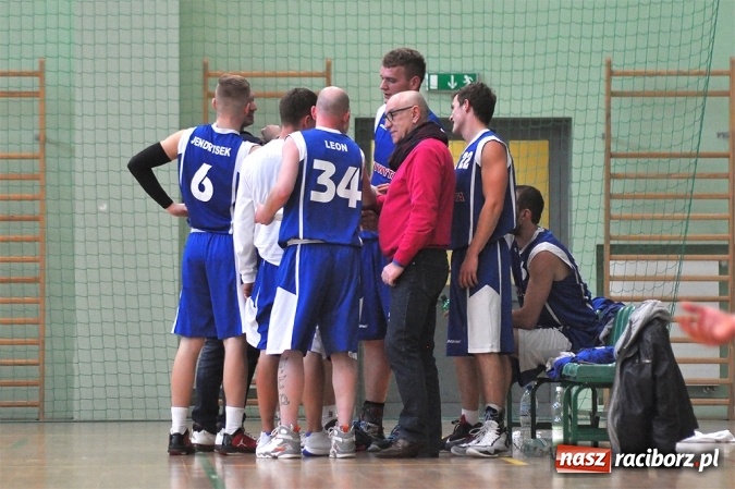 Zdjęcie w galerii na portalu naszraciborz.pl: Koszykarze rozegrali drugą kolejkę BBL wiadomości z regionu
