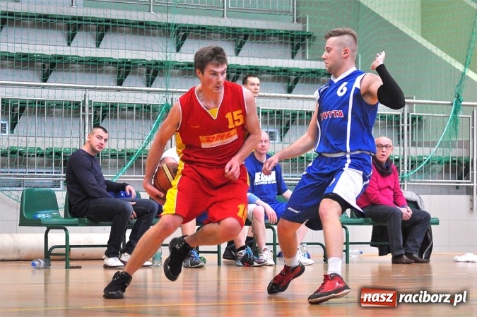 Zdjęcie w galerii na portalu naszraciborz.pl: Koszykarze rozegrali drugą kolejkę BBL wiadomości z regionu