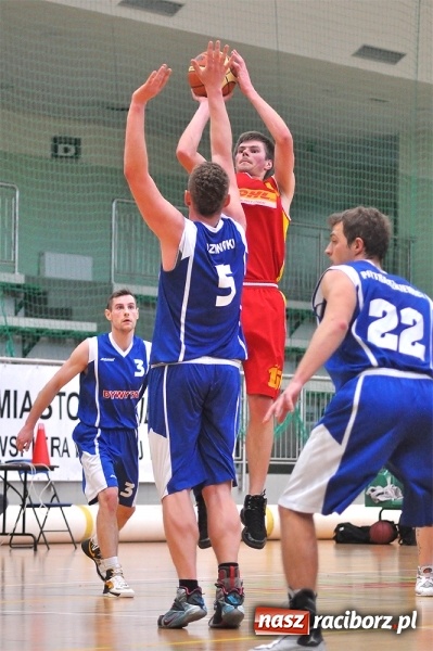 Zdjęcie w galerii na portalu naszraciborz.pl: Koszykarze rozegrali drugą kolejkę BBL wiadomości z regionu