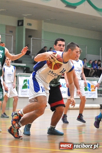 Zdjęcie w galerii na portalu naszraciborz.pl: Koszykarze rozegrali drugą kolejkę BBL wiadomości z regionu