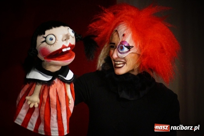 Zdjęcie w galerii na portalu naszraciborz.pl: Warto być dobrym. Spektakl z lalkami i maskami na deskach RCK wiadomości z regionu