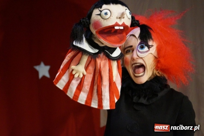 Zdjęcie w galerii na portalu naszraciborz.pl: Warto być dobrym. Spektakl z lalkami i maskami na deskach RCK wiadomości z regionu
