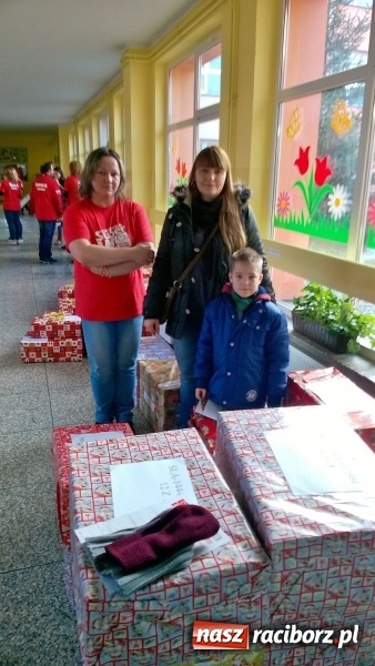 Zdjęcie w galerii na portalu naszraciborz.pl: CKZiU nr 1 w Raciborzu wspiera Szlachetną Paczkę wiadomości z regionu