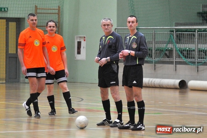 Zdjęcie w galerii na portalu naszraciborz.pl: Emocje do ostatnich sekund. Feniks nie dał się Płomieniowi wiadomości z regionu