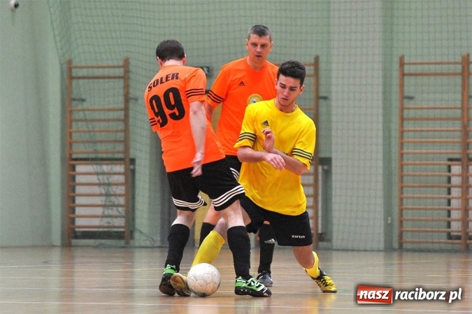 Zdjęcie w galerii na portalu naszraciborz.pl: Emocje do ostatnich sekund. Feniks nie dał się Płomieniowi wiadomości z regionu