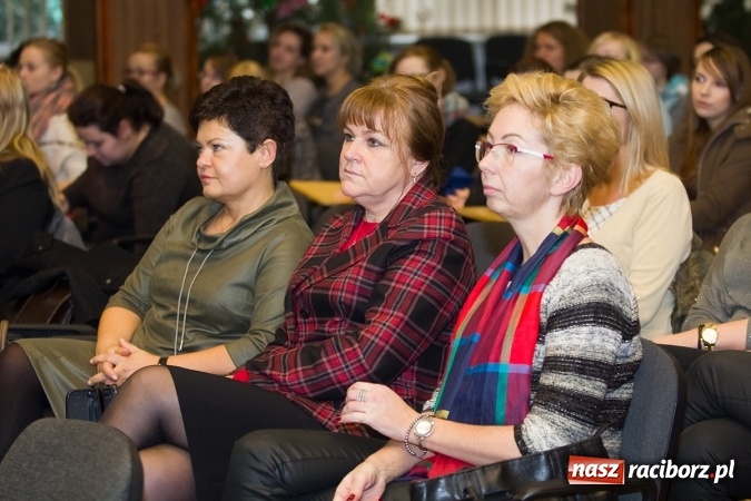 Zdjęcie w galerii na portalu naszraciborz.pl: Gimnazjum - tak czy nie? - debata w raciborskiej uczelni wiadomości z regionu