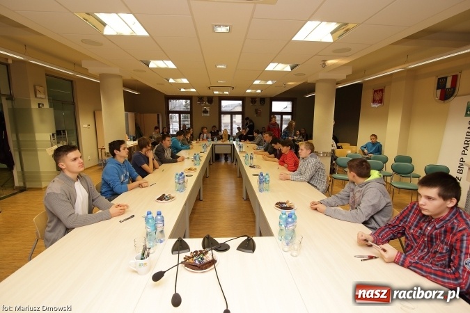 Zdjęcie w galerii na portalu naszraciborz.pl: Znamy mistrzów wiedzy rolniczej wiadomości z regionu