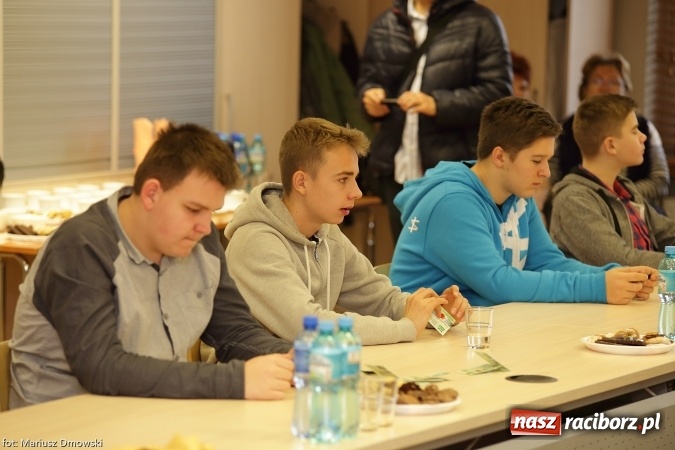 Zdjęcie w galerii na portalu naszraciborz.pl: Znamy mistrzów wiedzy rolniczej wiadomości z regionu