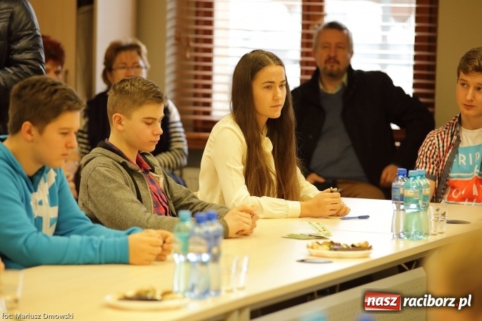 Zdjęcie w galerii na portalu naszraciborz.pl: Znamy mistrzów wiedzy rolniczej wiadomości z regionu