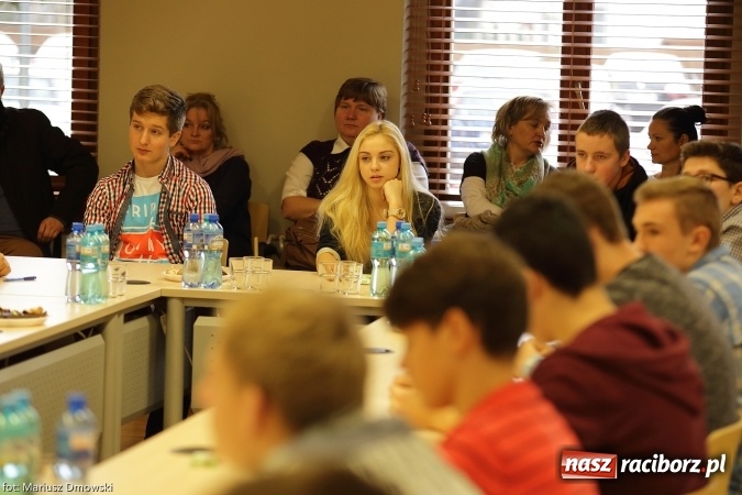 Zdjęcie w galerii na portalu naszraciborz.pl: Znamy mistrzów wiedzy rolniczej wiadomości z regionu