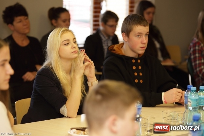 Zdjęcie w galerii na portalu naszraciborz.pl: Znamy mistrzów wiedzy rolniczej wiadomości z regionu