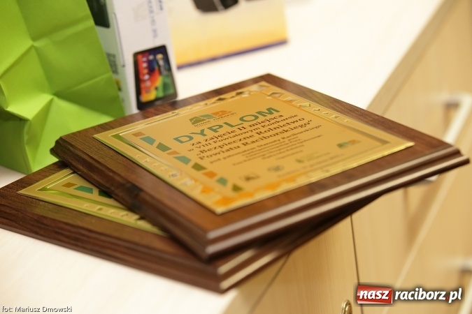 Zdjęcie w galerii na portalu naszraciborz.pl: Znamy mistrzów wiedzy rolniczej wiadomości z regionu