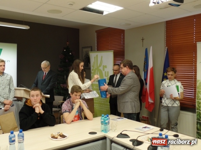 Zdjęcie w galerii na portalu naszraciborz.pl: Znamy mistrzów wiedzy rolniczej wiadomości z regionu