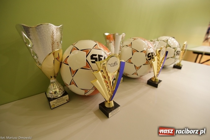 Zdjęcie w galerii na portalu naszraciborz.pl: II Makroregionalny Halowy Turniej Piłki Nożnej Chłopców Szkół Ponadgimnazjalnych wiadomości z regionu