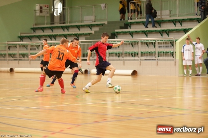 Zdjęcie w galerii na portalu naszraciborz.pl: II Makroregionalny Halowy Turniej Piłki Nożnej Chłopców Szkół Ponadgimnazjalnych wiadomości z regionu