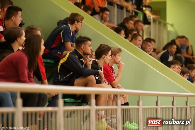 Zdjęcie w galerii na portalu naszraciborz.pl: II Makroregionalny Halowy Turniej Piłki Nożnej Chłopców Szkół Ponadgimnazjalnych wiadomości z regionu