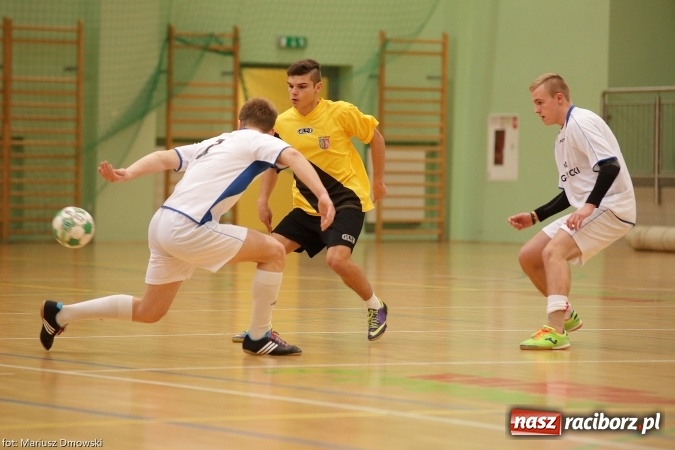 Zdjęcie w galerii na portalu naszraciborz.pl: II Makroregionalny Halowy Turniej Piłki Nożnej Chłopców Szkół Ponadgimnazjalnych wiadomości z regionu