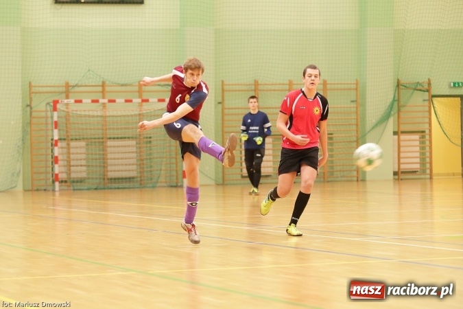 Zdjęcie w galerii na portalu naszraciborz.pl: II Makroregionalny Halowy Turniej Piłki Nożnej Chłopców Szkół Ponadgimnazjalnych wiadomości z regionu