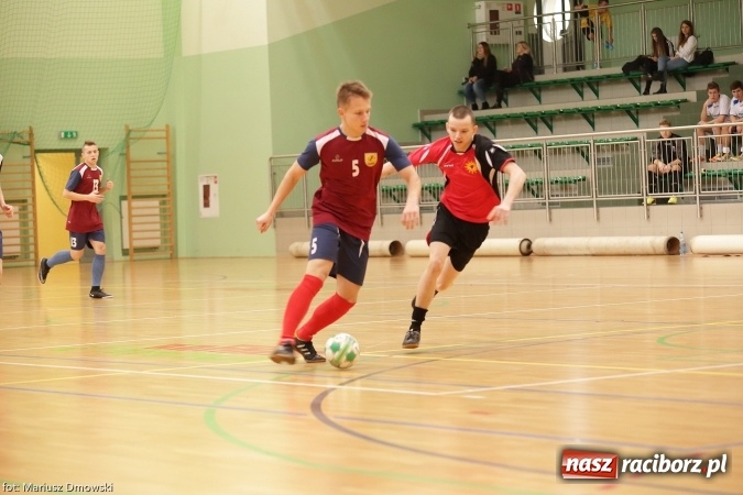 Zdjęcie w galerii na portalu naszraciborz.pl: II Makroregionalny Halowy Turniej Piłki Nożnej Chłopców Szkół Ponadgimnazjalnych wiadomości z regionu