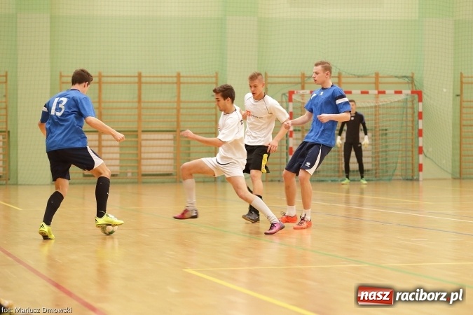 Zdjęcie w galerii na portalu naszraciborz.pl: II Makroregionalny Halowy Turniej Piłki Nożnej Chłopców Szkół Ponadgimnazjalnych wiadomości z regionu