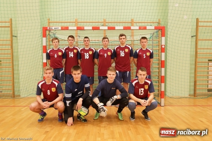 Zdjęcie w galerii na portalu naszraciborz.pl: II Makroregionalny Halowy Turniej Piłki Nożnej Chłopców Szkół Ponadgimnazjalnych wiadomości z regionu