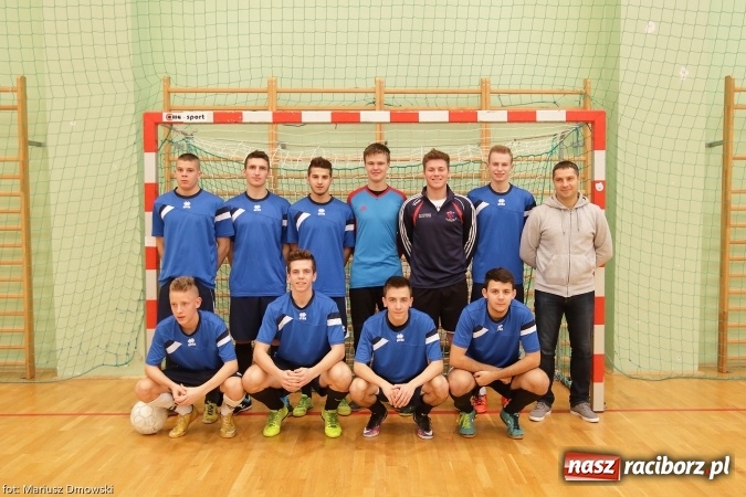 Zdjęcie w galerii na portalu naszraciborz.pl: II Makroregionalny Halowy Turniej Piłki Nożnej Chłopców Szkół Ponadgimnazjalnych wiadomości z regionu