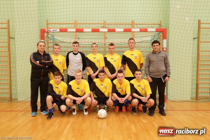 Zdjęcie w galerii na portalu naszraciborz.pl: II Makroregionalny Halowy Turniej Piłki Nożnej Chłopców Szkół Ponadgimnazjalnych wiadomości z regionu