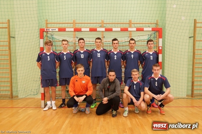 Zdjęcie w galerii na portalu naszraciborz.pl: II Makroregionalny Halowy Turniej Piłki Nożnej Chłopców Szkół Ponadgimnazjalnych wiadomości z regionu