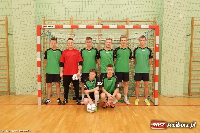 Zdjęcie w galerii na portalu naszraciborz.pl: II Makroregionalny Halowy Turniej Piłki Nożnej Chłopców Szkół Ponadgimnazjalnych wiadomości z regionu