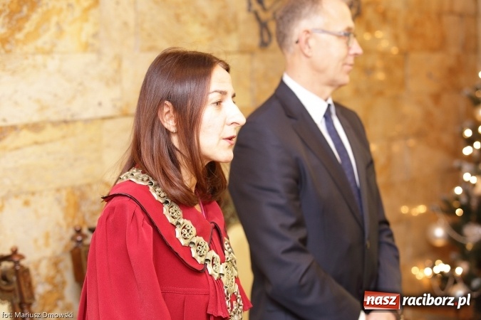 Zdjęcie w galerii na portalu naszraciborz.pl: Dziesięć par obchodziło dziś złote gody w raciborskim Urzędzie Stanu Cywilnego wiadomości z regionu