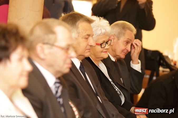 Zdjęcie w galerii na portalu naszraciborz.pl: Dziesięć par obchodziło dziś złote gody w raciborskim Urzędzie Stanu Cywilnego wiadomości z regionu