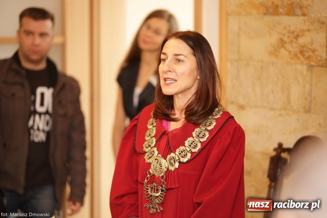 Zdjęcie w galerii na portalu naszraciborz.pl: Dziesięć par obchodziło dziś złote gody w raciborskim Urzędzie Stanu Cywilnego wiadomości z regionu