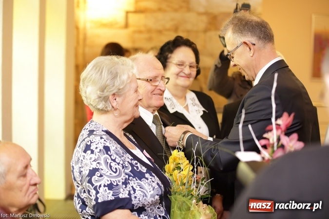 Zdjęcie w galerii na portalu naszraciborz.pl: Dziesięć par obchodziło dziś złote gody w raciborskim Urzędzie Stanu Cywilnego wiadomości z regionu