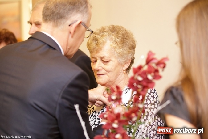 Zdjęcie w galerii na portalu naszraciborz.pl: Dziesięć par obchodziło dziś złote gody w raciborskim Urzędzie Stanu Cywilnego wiadomości z regionu