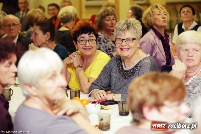 Zdjęcie w galerii na portalu naszraciborz.pl: Słuchacze Uniwersytetu III Wieku już w świątecznych nastrojach wiadomości z regionu