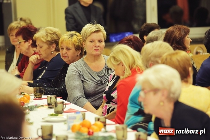Zdjęcie w galerii na portalu naszraciborz.pl: Słuchacze Uniwersytetu III Wieku już w świątecznych nastrojach wiadomości z regionu