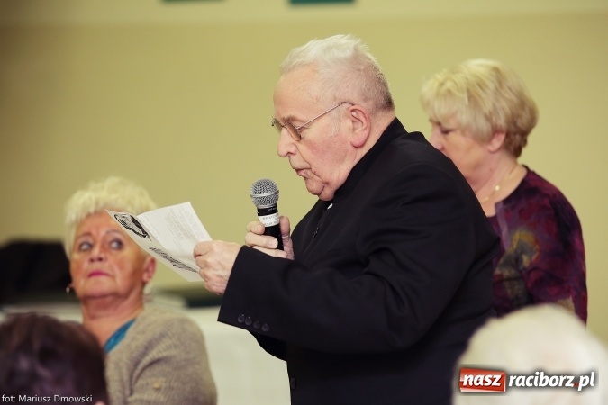 Zdjęcie w galerii na portalu naszraciborz.pl: Słuchacze Uniwersytetu III Wieku już w świątecznych nastrojach wiadomości z regionu