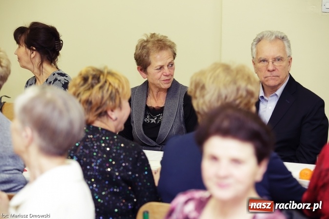 Zdjęcie w galerii na portalu naszraciborz.pl: Słuchacze Uniwersytetu III Wieku już w świątecznych nastrojach wiadomości z regionu