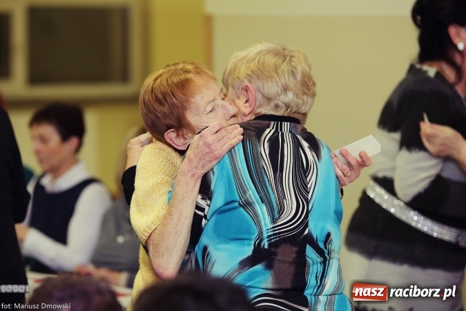 Zdjęcie w galerii na portalu naszraciborz.pl: Słuchacze Uniwersytetu III Wieku już w świątecznych nastrojach wiadomości z regionu