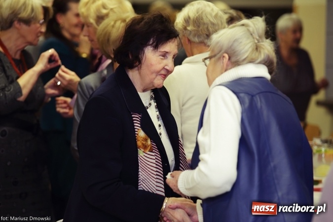 Zdjęcie w galerii na portalu naszraciborz.pl: Słuchacze Uniwersytetu III Wieku już w świątecznych nastrojach wiadomości z regionu