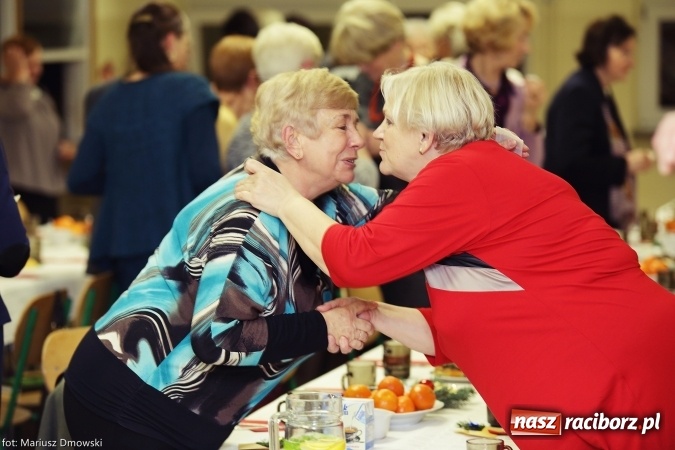 Zdjęcie w galerii na portalu naszraciborz.pl: Słuchacze Uniwersytetu III Wieku już w świątecznych nastrojach wiadomości z regionu